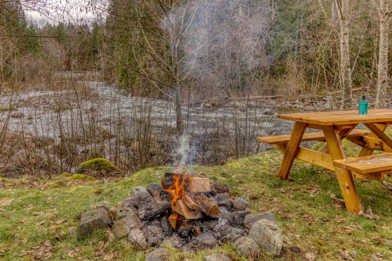 Riverbend Cabin 2 Rhododendron エクステリア 写真